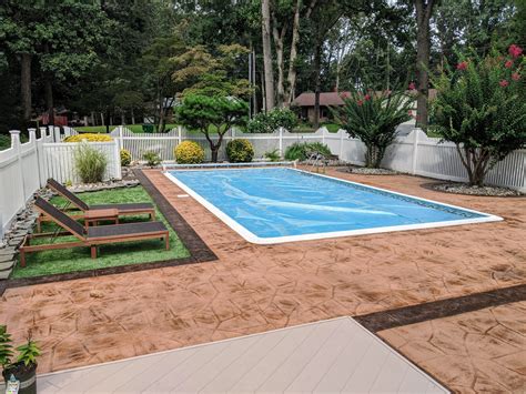 Selecting the Best Pool Concrete Deck Stain: A How-To Guide