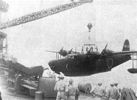 Kawanishi H8k Emily being loaded | Flying boat, Pearl harbor, Wwii aircraft