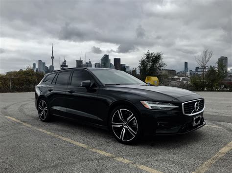 Just picked up this 2019 V60 T6 R-Design. Love this car! : r/Volvo