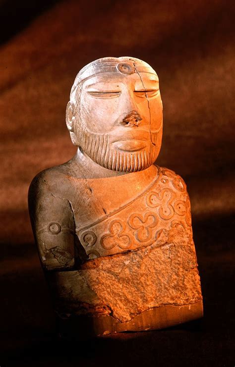 Priest King | Icon of Indus civilization | 2200-1900 BC | Mohenjo Daro ...