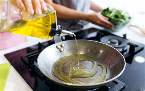 How To Cook With Oil - Recipes.net