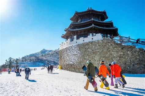 Seoul Travel - 12 Things to Do on a Winter Trip to South Korea