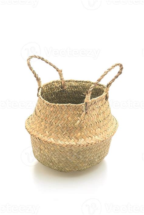 wicker basket isolated on white background 17749420 Stock Photo at Vecteezy