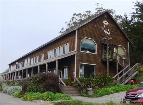 The Pier Chowder House & Tap Room, Point Arena, CA - California Beaches