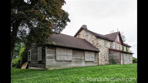 Exploring Abandoned 1700s House - YouTube