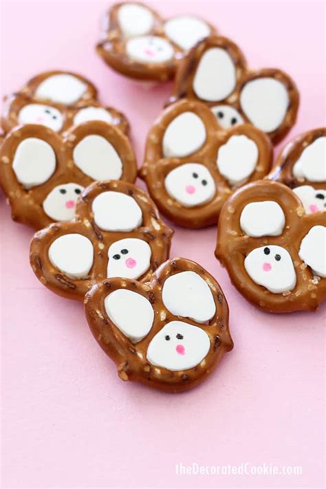 EASY Easter bunny pretzels with video tutorial and how-tos