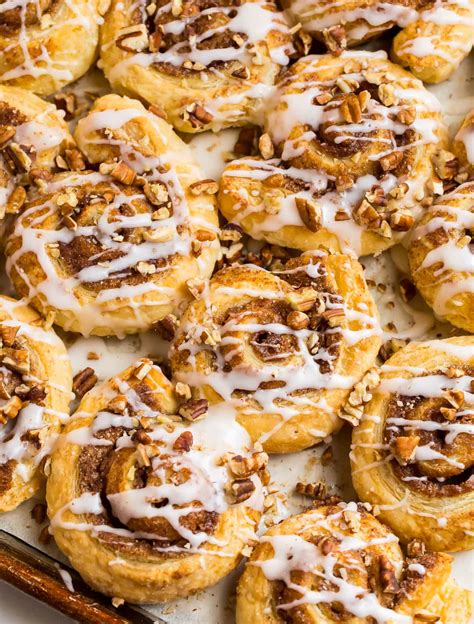 Puff Pastry Cinnamon Rolls | Easy Cinnamon Roll Recipe