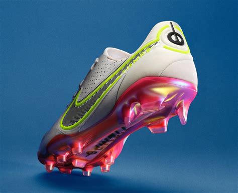 Nike Introduce the Tiempo Legend 9 | Soccer Cleats 101