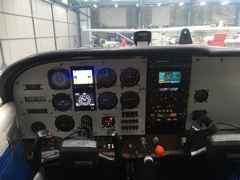 Derby Aero Club's Cessna 172 with dual Garmin G5 - Flush mounted on ...