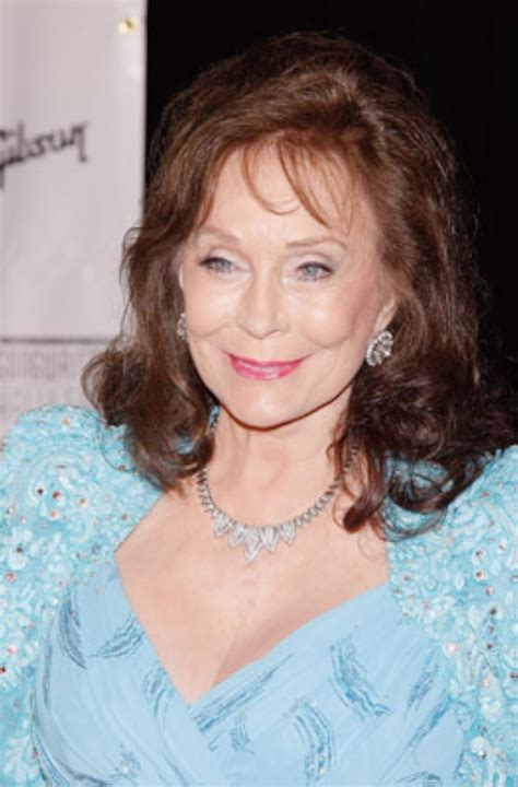 Loretta Lynn - Biography - IMDb