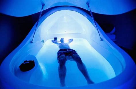 Flotation Therapy — Health Benefits of Sensory Deprivation | Wake Up World