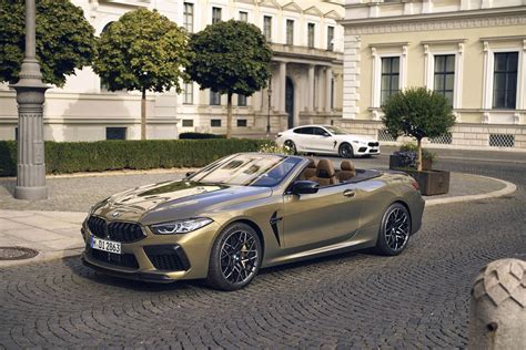 BMW M8 Competition Convertible (2023) - picture 7 of 28