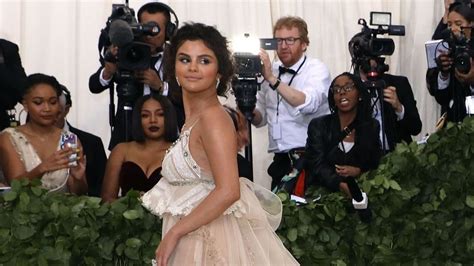 Selena Gomez's absence from the Met Gala doesn't stop her from going ...