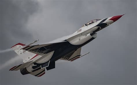 4K United States Air Force Thunderbirds Wallpapers | Background Images