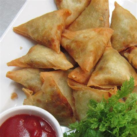 Vegetable Curry Samosas (80) - Third Place Cafe