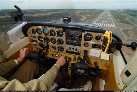 Cessna 172 Cockpit / Pilote-Virtuel.com - Forum de simulation aérienne ...