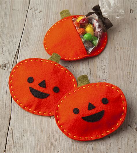 Kimberly L. Jackson - Living - Punkin' Treat Pouch template from "Felt ...