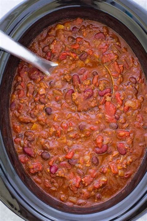 The Best Crockpot Chili Recipe, so thick and hearty and easy to make ...