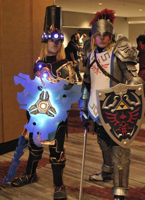 Dragon con 2017 BOTW cosplay(s) Ancient Armor + Soldiers Armor Link : r ...