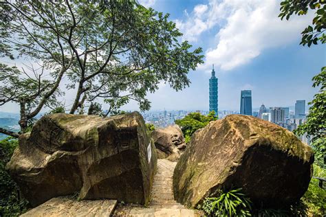 Nangang Mountain System: Xiangshan (Mt. Elephant) Hiking Trail | Taipei ...