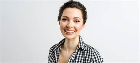 What are Benefits and Drawbacks Come with Clear Braces?