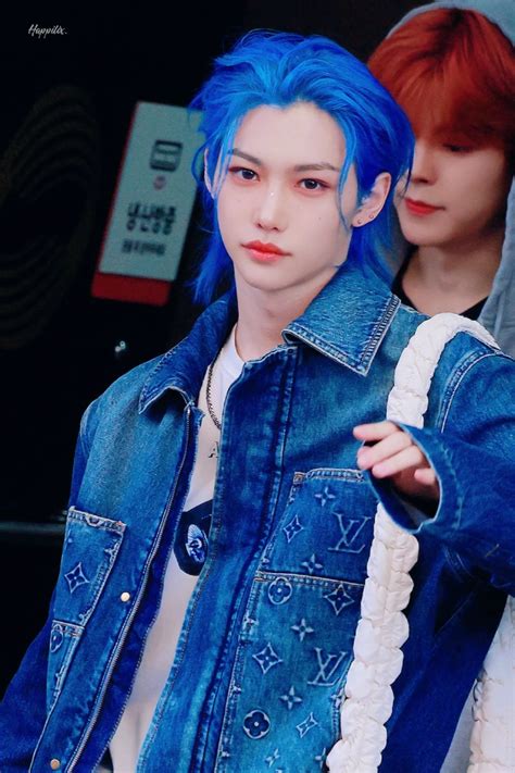 "I want to swim in his hair" Stray Kids fans are going crazy over Felix ...