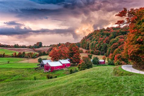 510+ Fall Foliage And Church In New England Stock Photos, Pictures ...