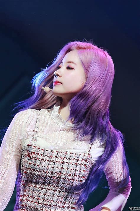 Dahyun | Penyanyi, Penuaan