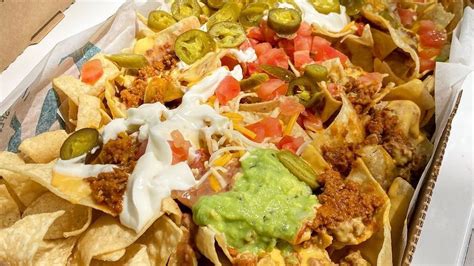 Taco Bell Nachos: What To Know Before Ordering