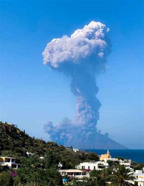 Stromboli volcano eruption: Evacuations as ash rains down - is it safe ...