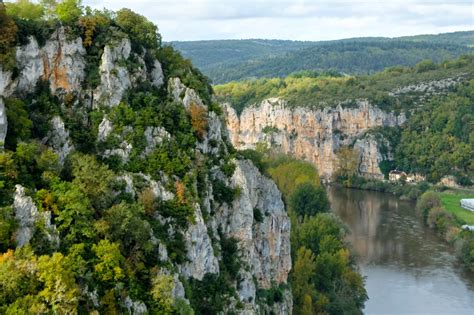 Our French Leave: DORDOGNE: CLIFFS, CAVES AND CASTLES*