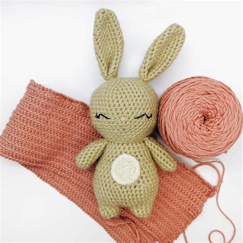 Mini crochet bunny CREAM - campestre.al.gov.br