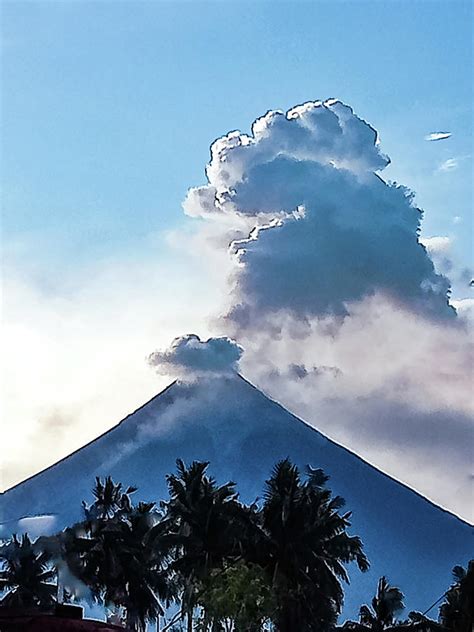 Sunset View of the Mayon Volcano Photograph by William E Rogers - Fine ...