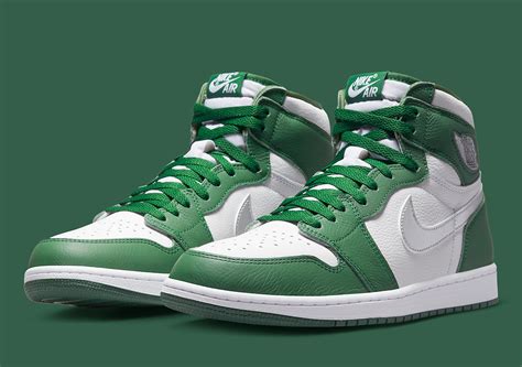 Air Jordan 1 Gorge Green DZ5485-303 | SneakerNews.com