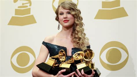 Taylor Swift's 8 Most Iconic Grammy Moments | Teen Vogue