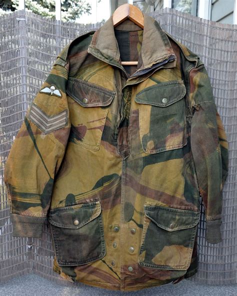 1954 Denison smock badged to a sergeant in the parachute regiment ...