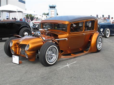 Vintage Aircraft & Hot Rods Make the Scene at the 2017 Palos Verdes ...