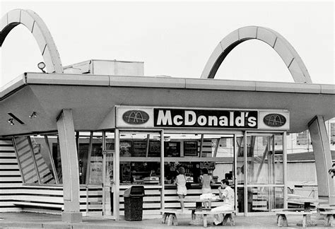 Here’s What the First McDonald's Looked Like When It Opened