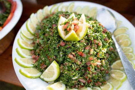 Lebanese Food: 17 Popular and Traditional Dishes - Nomad Paradise