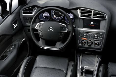 CITROEN C4 - citroen-c4_interior_1.jpg