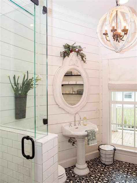 30 Best Cottage Style Bathroom Ideas and Designs for 2021