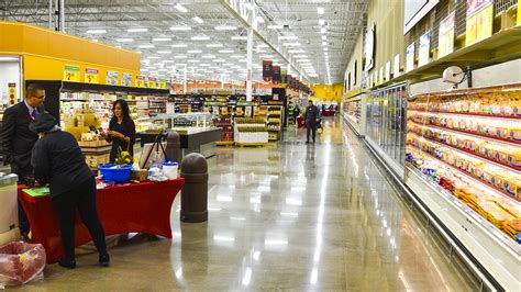 HEB opens second location to public at 6 a.m. tomorrow