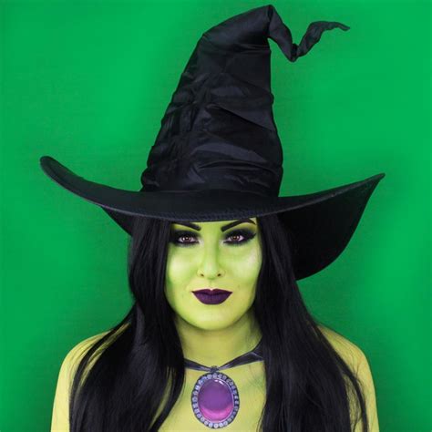 Green Witch Makeup Look – Tattoo Junkee