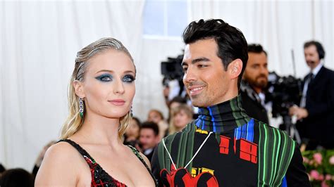 Sophie Turner and Joe Jonas Made Their Met Gala 2019 Debut as a Married ...