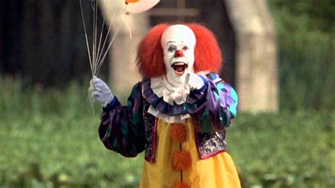 Pennywise The Clown Gets A New Costume In ‘It’ Reboot - Riot Fest