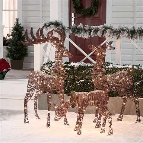 Christmas Reindeer Yard Decorations – HomeDecorish