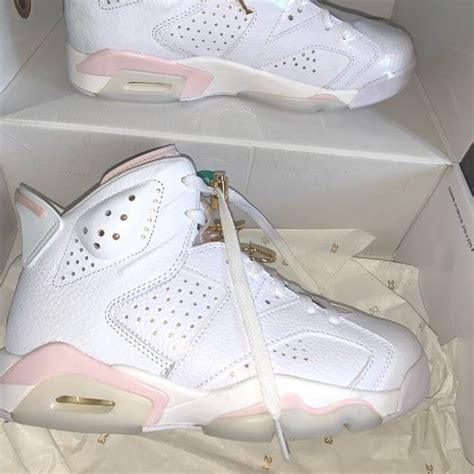 Air Jordan 6 Retro Nike White/Pink With Gold Accessory Size 7.5 Woman ...