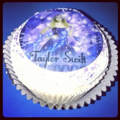 Taylor Swift Themed Cupcakes | Cupcake cakes, Themed cupcakes, Cake