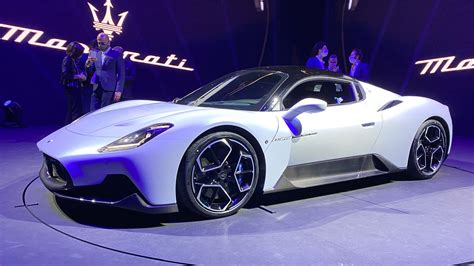 Maserati MC20 revealed – new £187k supercar start of a new generation | evo