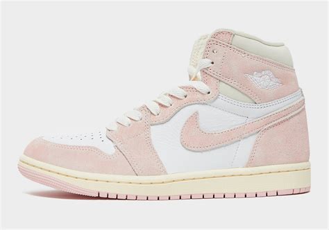 Air Jordan 1 Retro High OG "Washed Pink" Release | SneakerNews.com